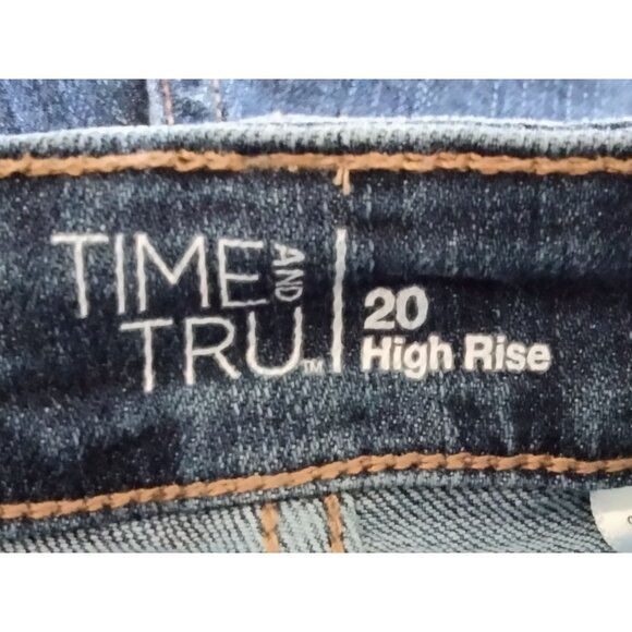 Time And Tru Womens Size 20 High-Rise Distressed Denim Shorts Button Fly - Picture 7 of 8